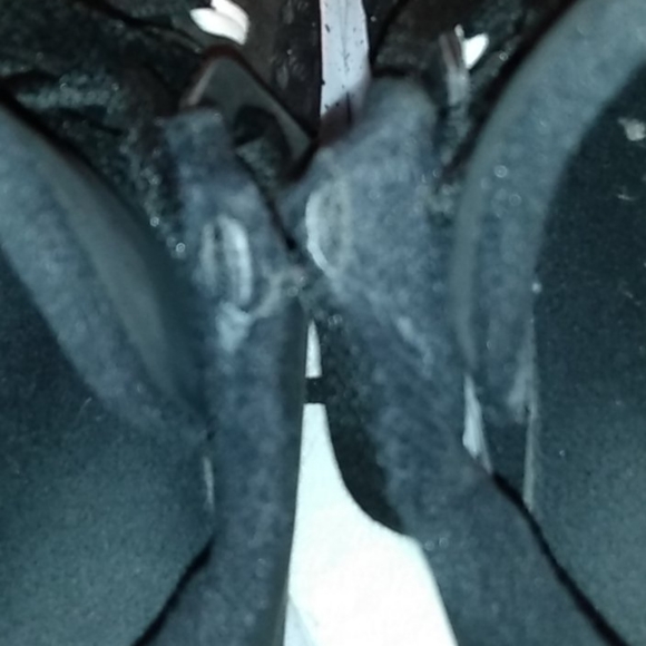 EUC Nike LeBron James basketball shoes